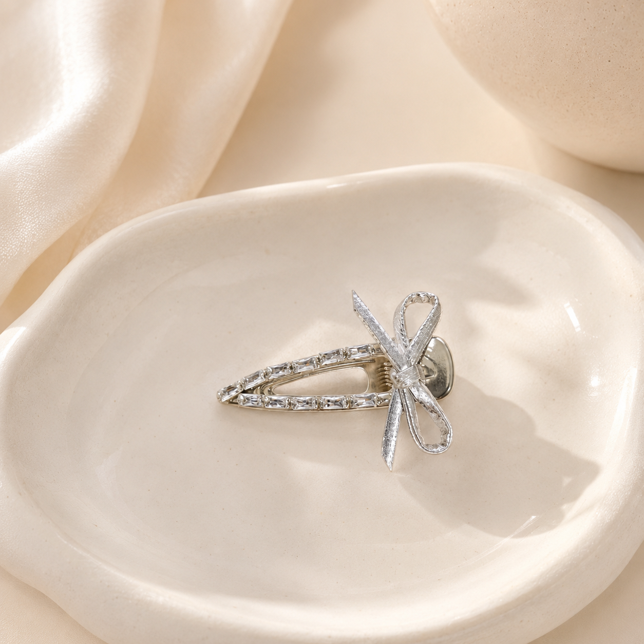 Y2K Bow Hair Clip Silver Alloy - Tie Clip Silver recensie en prijs