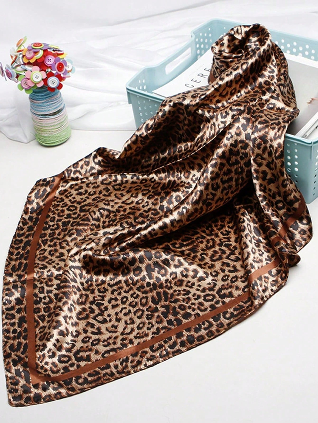 90cm Leopard Print Neckerchief - Scarf Silk Square recensie en prijs